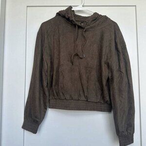 NWT Blanknyc Womens Taupe Faux Suede Pretty Heart Pullover Sweatshirt Size M